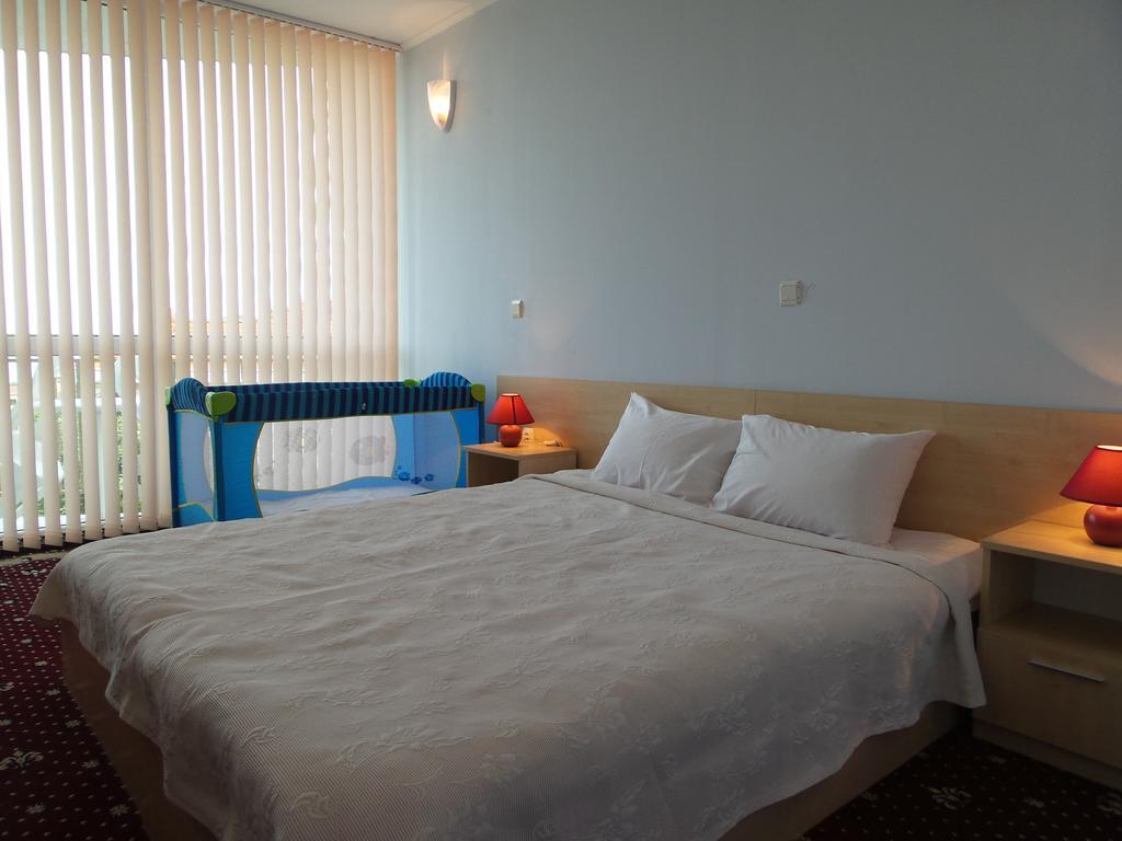 Hotel Paradise Goldstrand Exterior foto