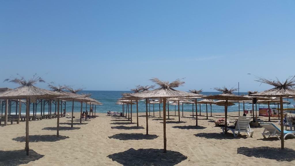 Hotel Paradise Goldstrand Exterior foto